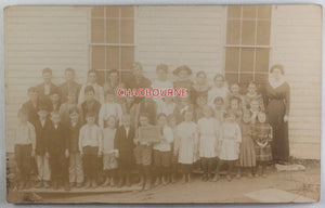 1913 USA photo postcard students of Bend School Bourbon Missouri