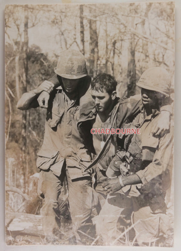 1967 Vietnam War, press photo of 3 GIs battle of Hill 875 (Dak To)