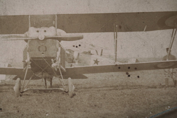 Guerre 14-18 France deux photos biplans français: 1 Nieuport, 1 capoté