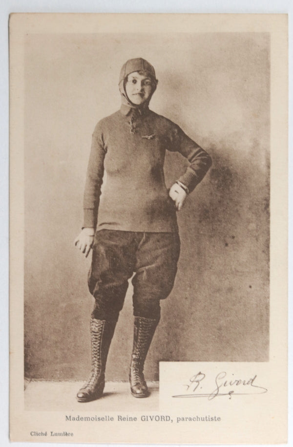 c. 1920 France carte postale parachutiste Reine Givrod