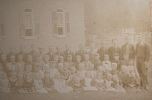 Early 1900s Canada photo Belleville Ont. area one-room schoolhouse