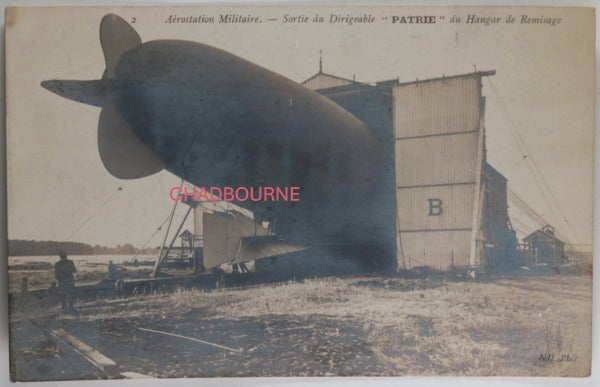 c. 1907 France carte postale dirigeable ‘Patrie’ sortie du hangar