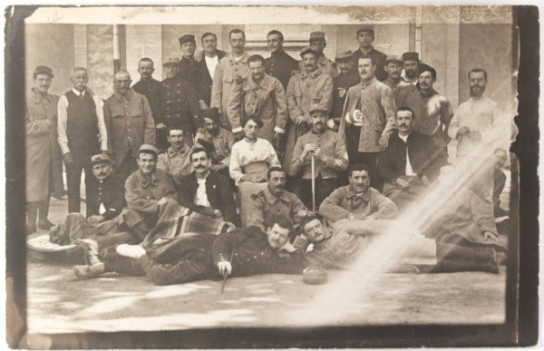 Guerre 14-18 France, carte postale photo soldats blessés l'hôpital