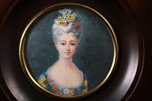 18e portrait miniature Mlle Bethisy (Princesse Montauban) sur ivoire