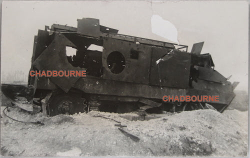 1917 WW1 german photo postcard wrecked French Schneider tank (Aisnes)