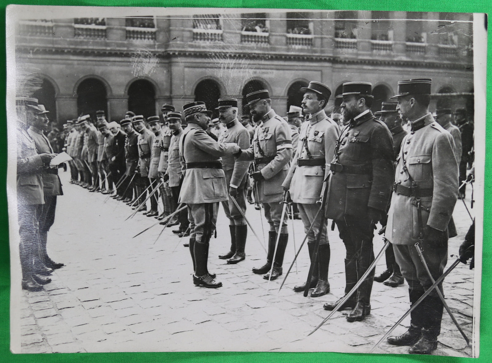 1918 Photo X2 de remise de décoration par général Guillaumat au Lt. Maupoil