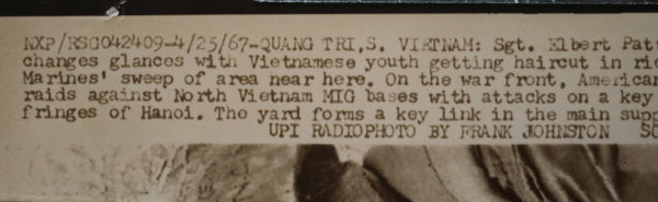 1967 Vietnam War press photo Quảng Tri sweep by US Marines