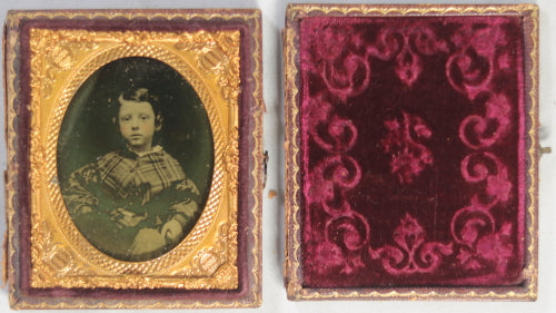 Ambrotype photo of child wearing tartan c. 1860s