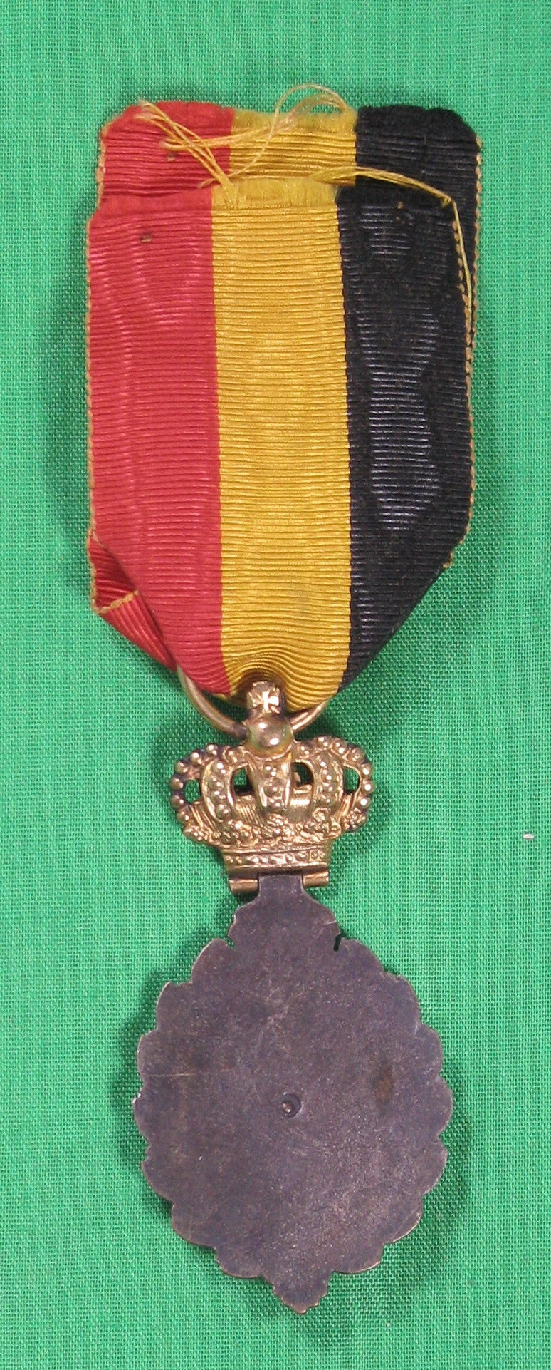 Belgium medal - Labour Decoration / Belgique médaille -  Décoration du Travail