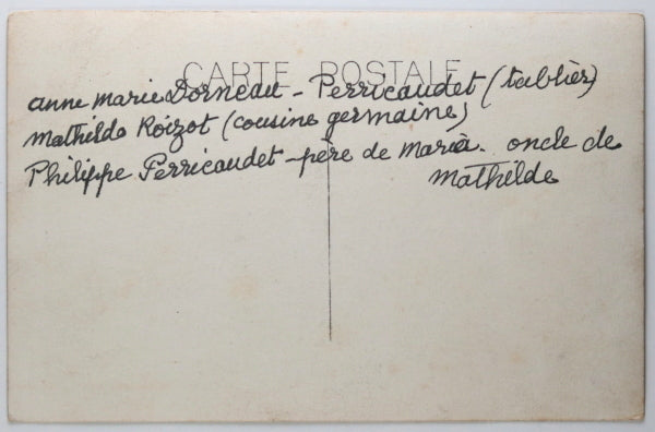 Carte postale photo Tabac Montceau-les-Mines (Saône-et-Loire) c. 1910 Carte postale photo Tabac Montceau-les-Mines (Saône-et-Loire) c. 1910