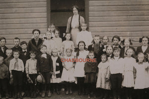 Early 1900s school photo Ontario () younger ages