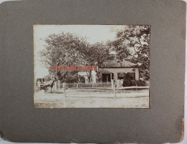 Early 1900s B&W photo two ladies in horse & carriage arriving at house