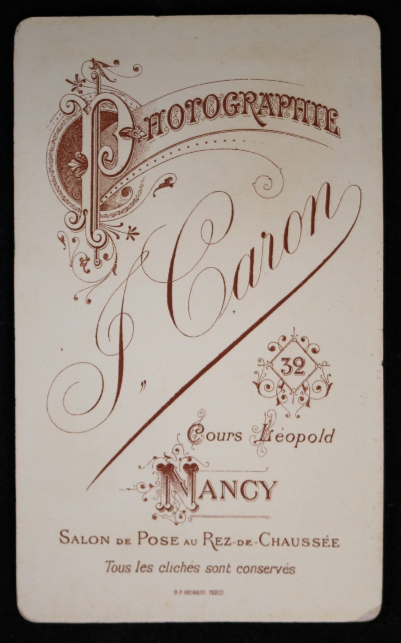 French CDV young boy holding rifle, 19thCentury / garcon avec fusil 19e