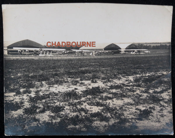 Guerre 14-18, photo biplans Français à un aérodrome