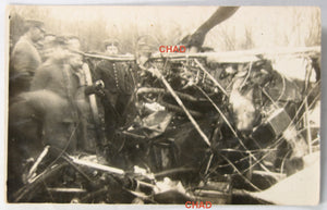Guerre 14-18 carte photo allemande, fouille d'un avion abattu