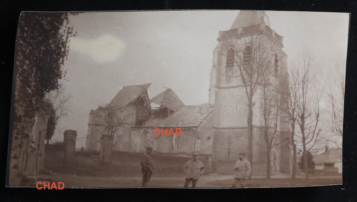 Guerre 14-18 photo 1916 ruines église d'Arvillers (Somme)