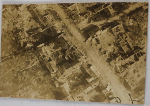 Guerre 14-18 photo aérienne de Mesnil St. George (Somme) aout 1918