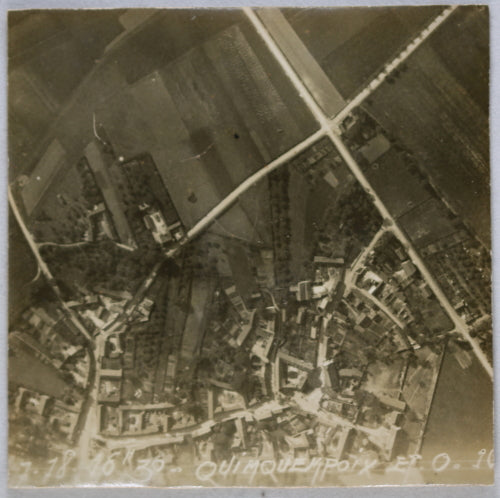 Guerre 14-18 photo aérienne de Quincampoix (Seine-Maritime) juillet 1918