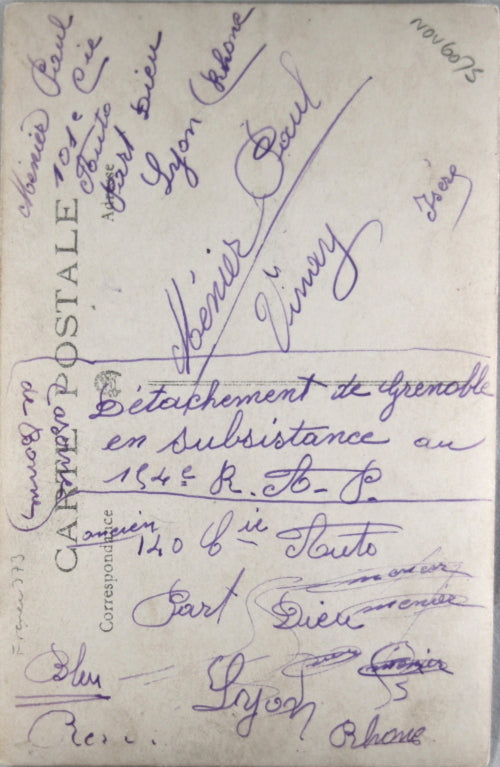 Guerre 14-18 photo de soldats français autour d’un camion à Lyon