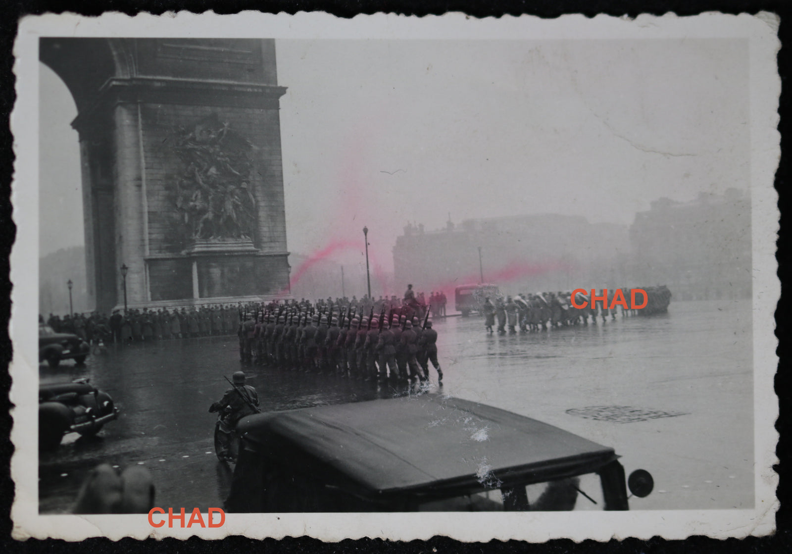 Guerre 39-45 photo défilé soldats allemands Arc de Triomphe Paris (1940-44)