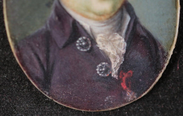 Miniature painted portrait of gentleman, end of 18th / fin 18e Miniature painted portrait of gentleman, end of 18th / fin 18e
