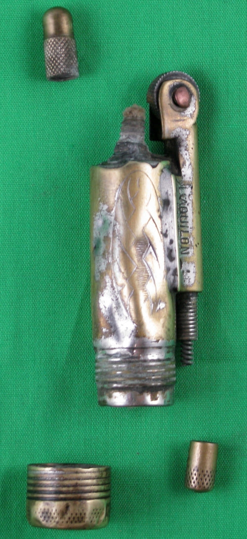 L'Aquilon Paris vintage cigarette lighter / Briquet à essence L'Aquilon Paris