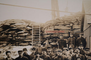 Large B&W photo workers at Cambridge Pennsylvania slate quarry c.1910s