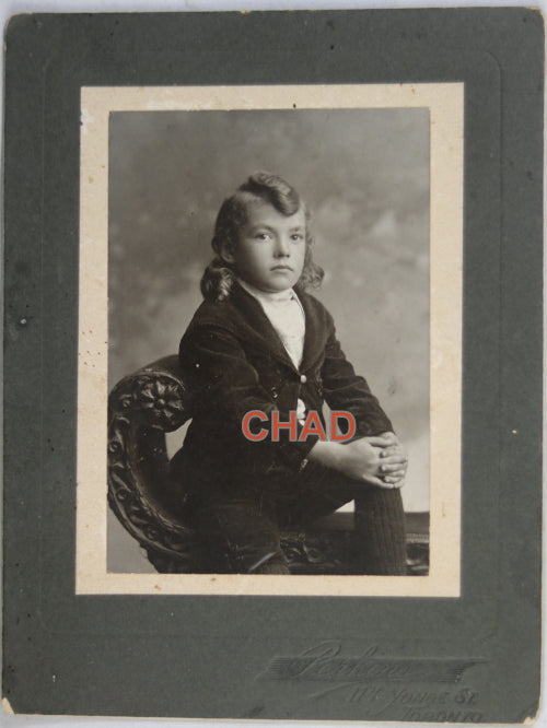 Late 1800s cabinet card photo of young girl, Toronto Canada