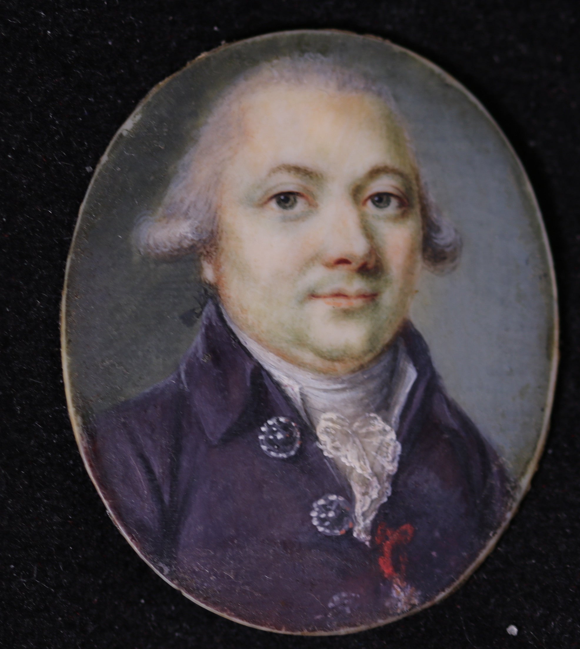 Miniature painted portrait of gentleman, end of 18th / fin 18e