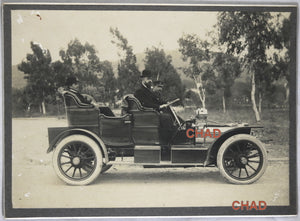 Monsieurs dans automobile, sud de France 1917 (?)