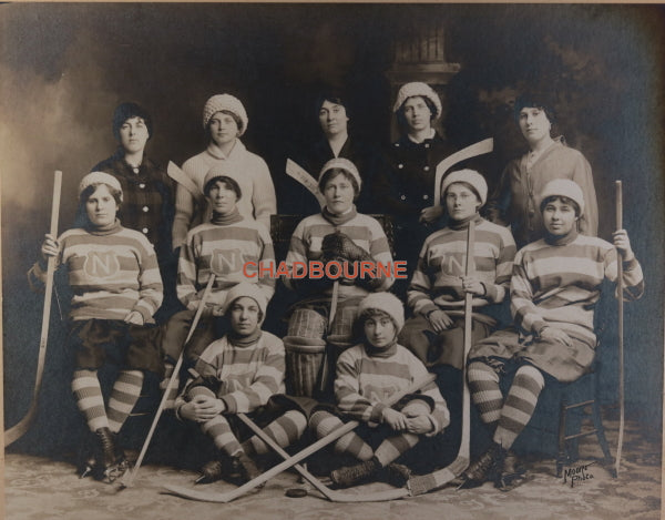 Ontario B&W photo of Norfolk Women’s Ice hockey team c.1920