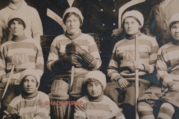 Ontario B&W photo of Norfolk Women’s Ice hockey team c.1920