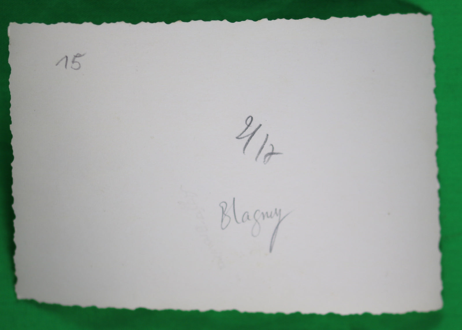 Photo Guerre 39-45 canon allemandes 88 mm, champ proche de Blagny (Ardennes)