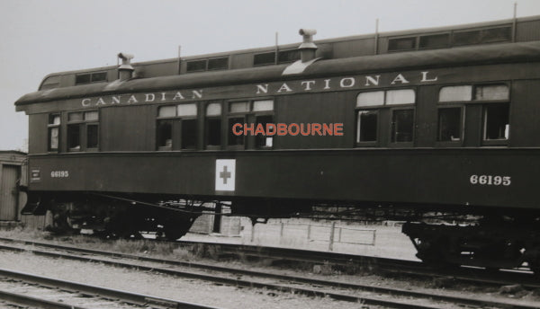 Photo Red Cross railway coach (CNR), Northern Ontario c. 1930