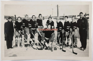Québec deux photos équipes hockey patinoire extérieure 1946-47, 47-48