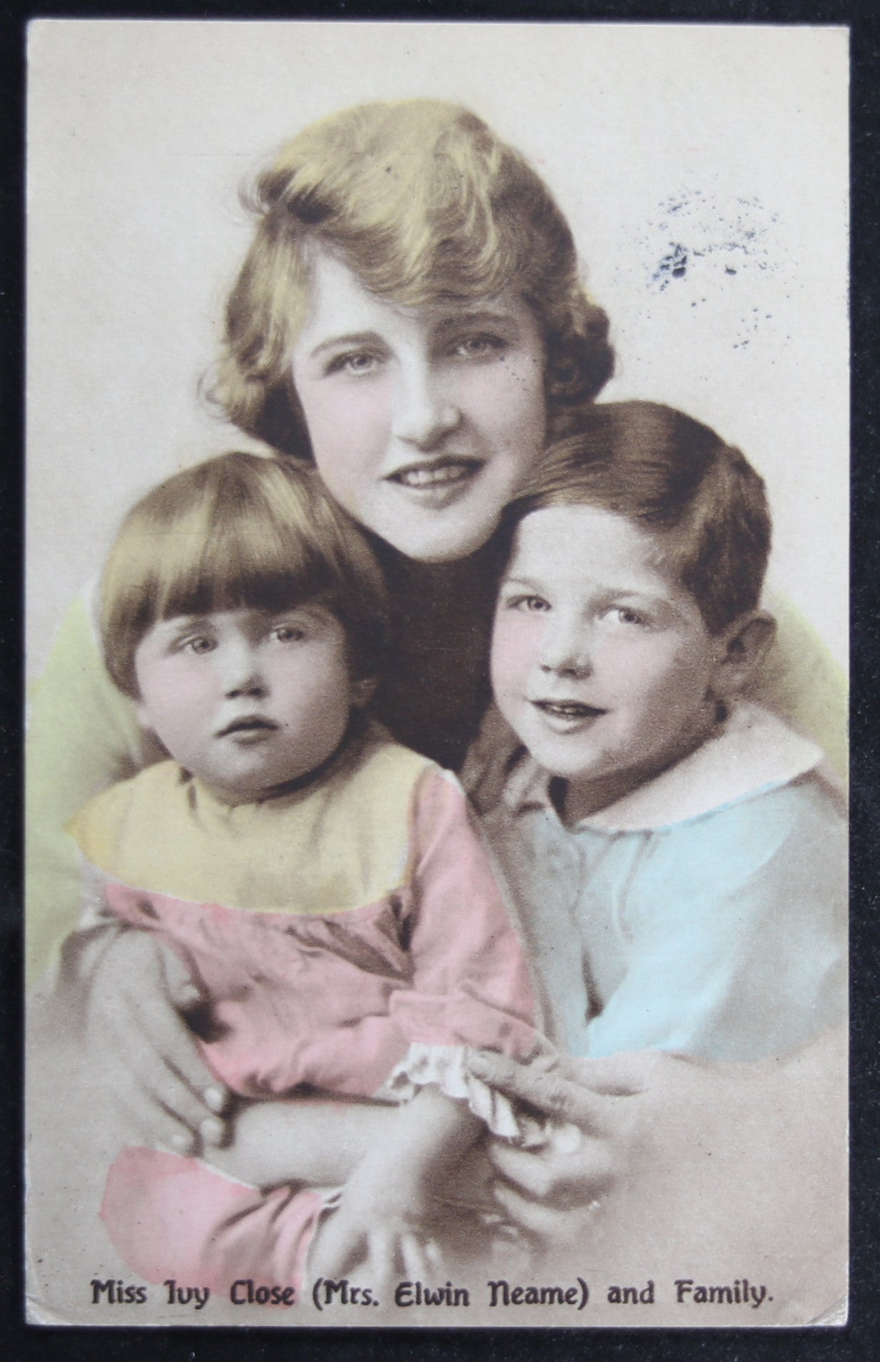 Set of three entertainment photo PCs Ivy Close - UK (1914-18)