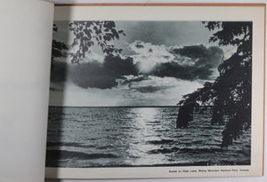 Nice Souvenir Booklet showing the tourist attractions located in the Riding National Park in Manitoba.