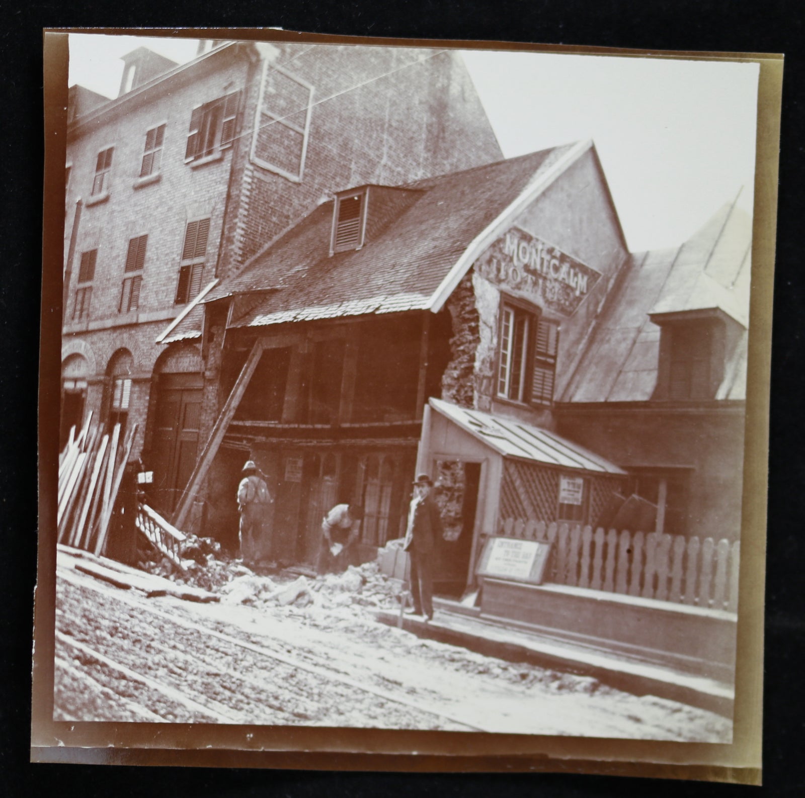 Vintage period photo Canada - Montcalm Hotel  (late 1800s)