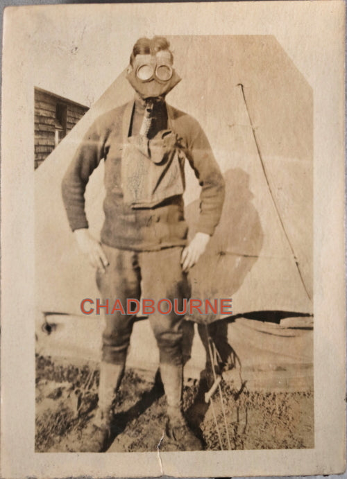 WW1 photo of American soldier wearing gas mask (1918?)