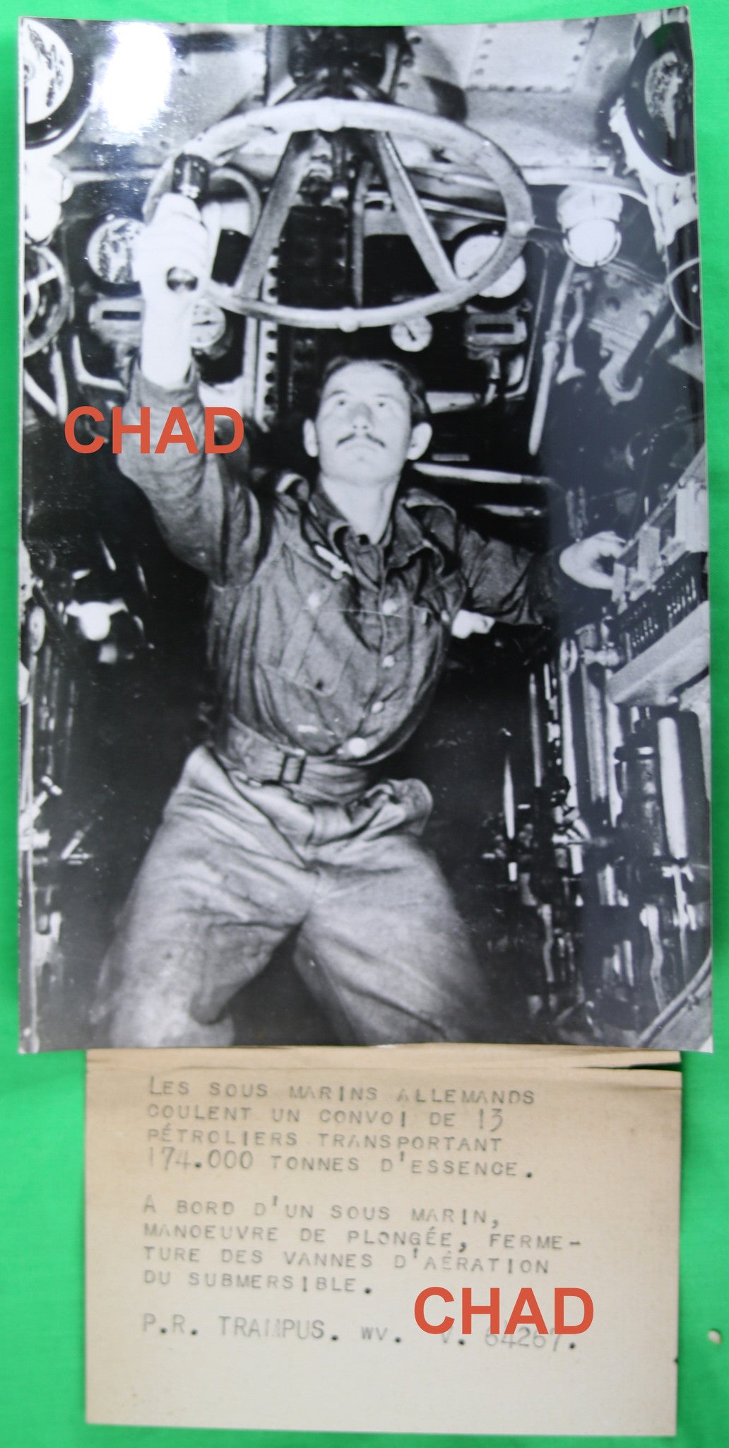 WW2 @1942 Photo inside German sub diving  Sous-marin allemande en plongé