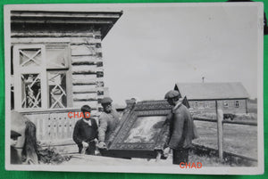 WW2 German photo of art begin removed Lviv Ukraine
