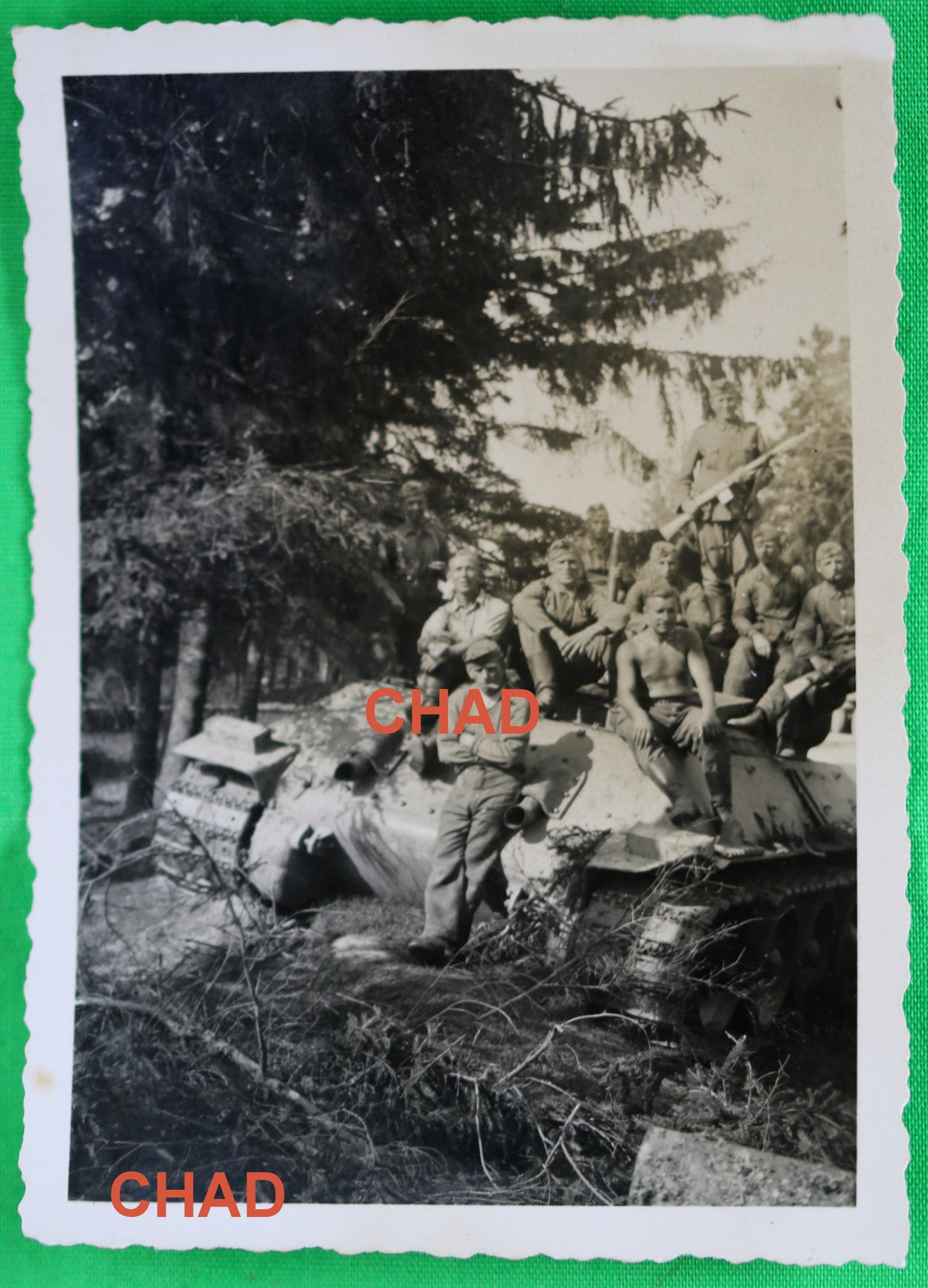 WW2 photo of German soldiers on Russian T-34 tank @1942-43