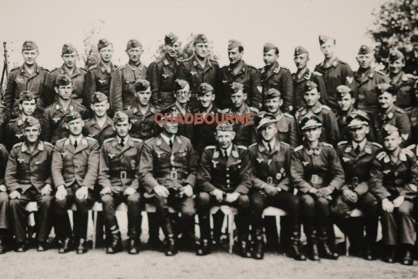 WW2 photo of group Luftwaffe airmen and officers 1943