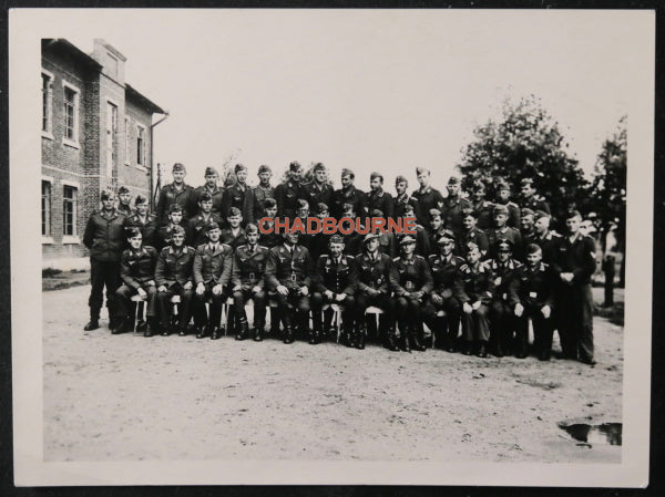 WW2 photo of group Luftwaffe airmen and officers 1943