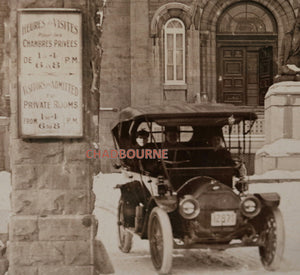 c.1910 Montréal Hôtel-Dieu carte postale avec auto et heures de visites